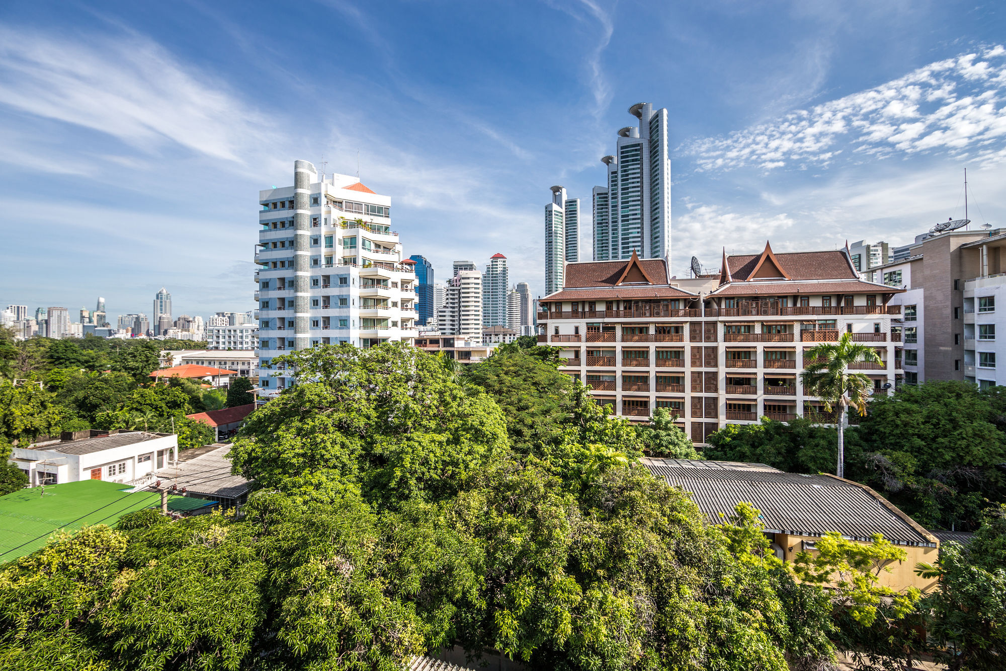 Like Sukhumvit 22 Aparthotel Bangkok Exterior photo