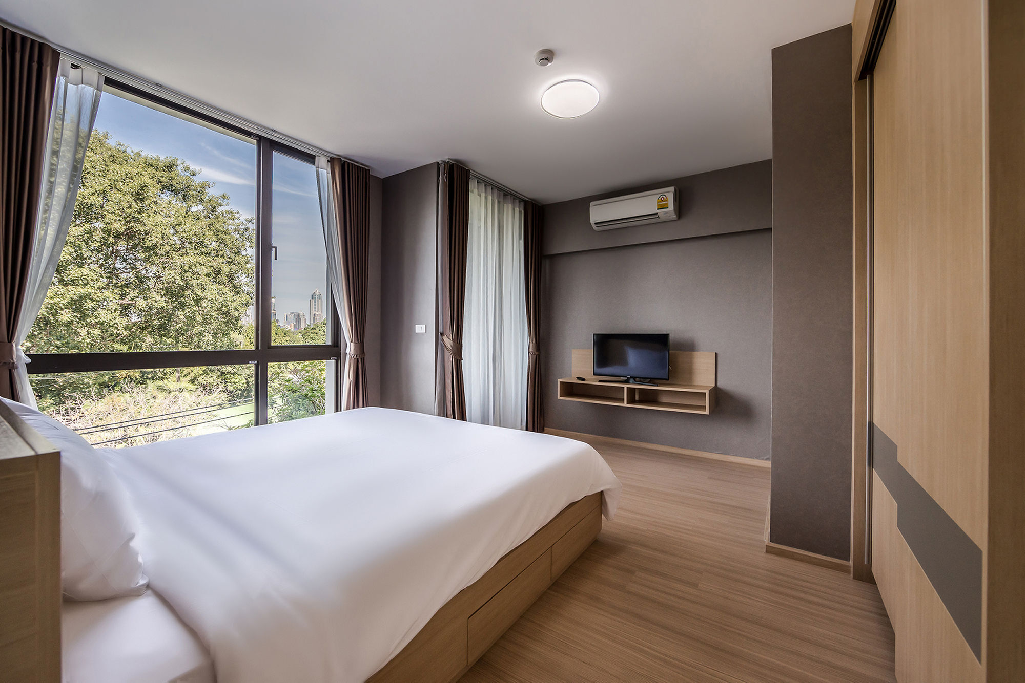 Like Sukhumvit 22 Aparthotel Bangkok Exterior photo